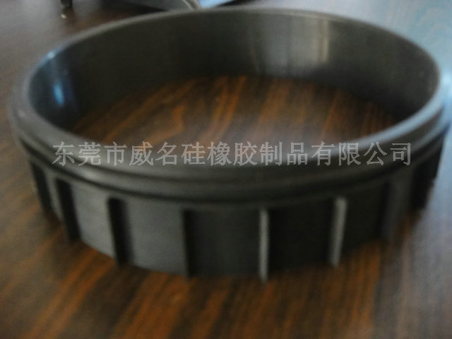 什么是導(dǎo)熱硅膠制品？